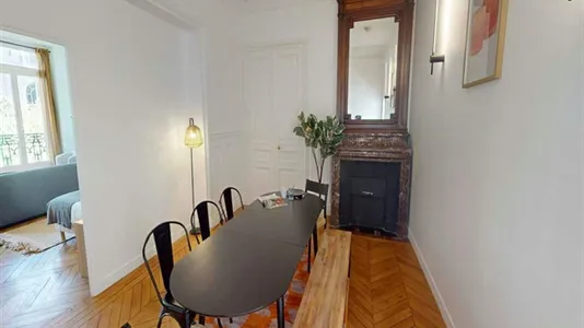 Rooms in Paris 17ème arrondissement - photo 9