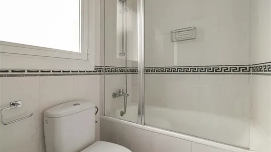 Rooms in Barcelona Ciutat Vella - photo 6