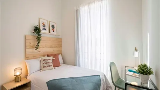 Rooms in Madrid Chamberí - photo 3