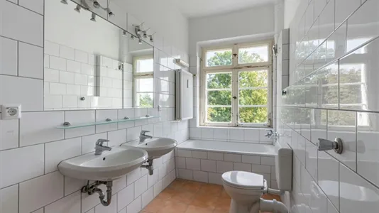 Rooms in Berlin Charlottenburg-Wilmersdorf - photo 10