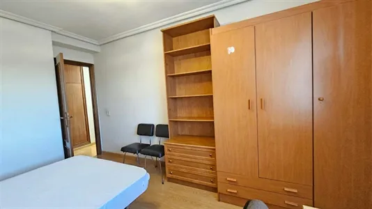 Rooms in Salamanca - photo 7
