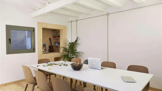 Rooms in Barcelona Eixample - photo 10