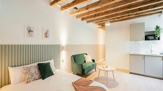 Rooms in Madrid Centro - photo 4