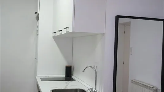 Rooms in Madrid Salamanca - photo 8
