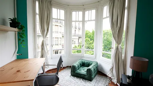 Rooms in Barcelona Eixample - photo 1