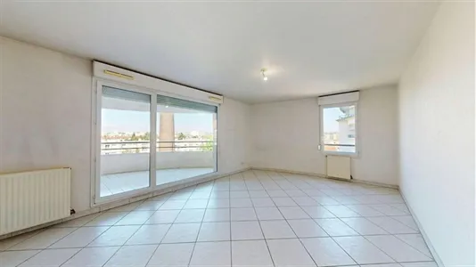 Apartments in Lyon - photo 2