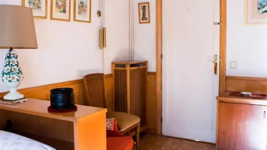 Rooms in Barcelona Eixample - photo 4