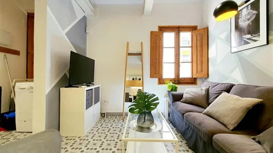 Apartments in Barcelona Ciutat Vella - photo 4