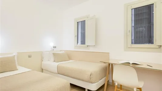 Apartments in Barcelona Ciutat Vella - photo 10