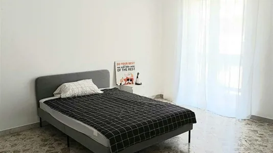 Rooms in Bari - photo 1