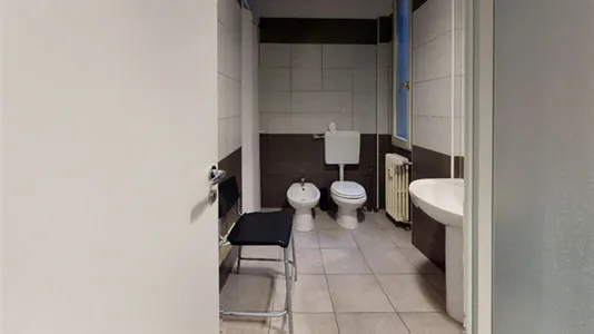 Rooms in Milano Zona 2 - Stazione Centrale, Gorla, Turro, Greco, Crescenzago - photo 10