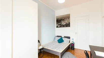 Room for rent in Buccinasco, Lombardia