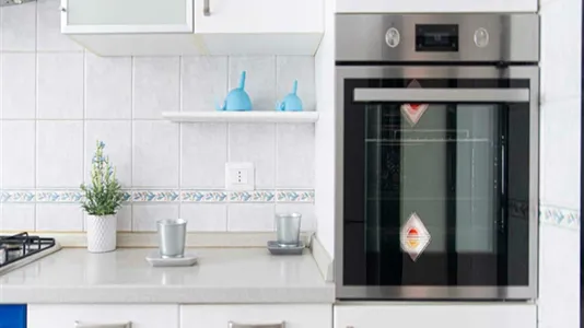 Rooms in Sesto San Giovanni - photo 9