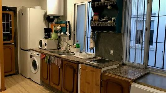 Rooms in Córdoba - photo 4