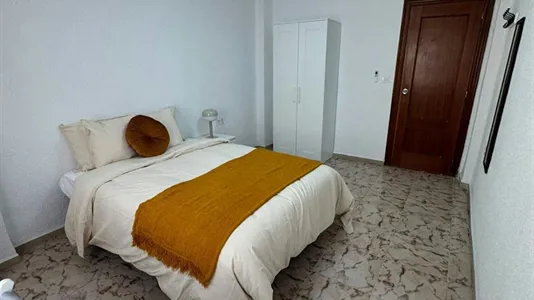 Rooms in Mislata - photo 2