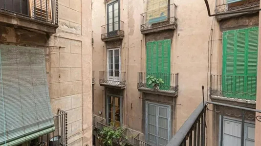 Rooms in Barcelona Ciutat Vella - photo 6