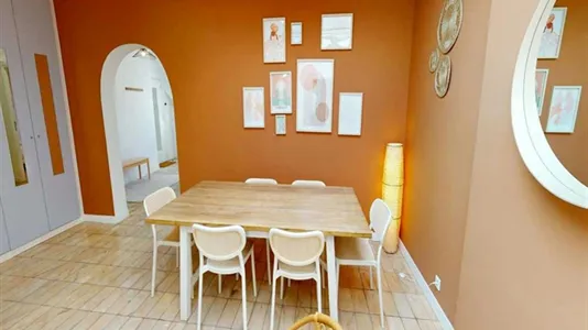 Rooms in Paris 8ème arrondissement - photo 10