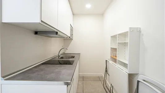 Rooms in Madrid Centro - photo 5