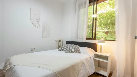 Rooms in Madrid Chamberí - photo 3