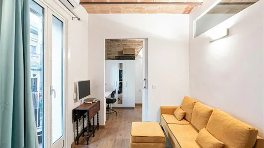 Apartments in Barcelona Ciutat Vella - photo 2