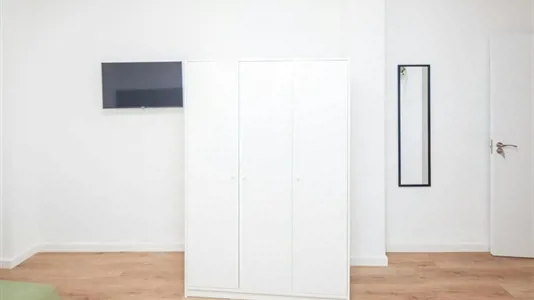 Rooms in Valencia Camins al Grau - photo 3