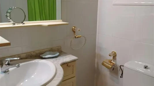 Rooms in Barcelona Sants-Montjuïc - photo 7