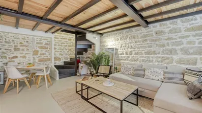 Apartment for rent in Lyon, Auvergne-Rhône-Alpes