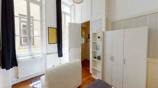 Rooms in Lyon - photo 3