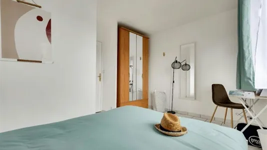 Rooms in Paris 19ème arrondissement - photo 2