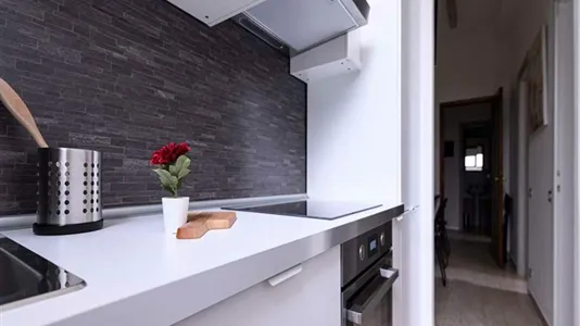 Rooms in Milano Zona 8 - Fiera, Gallaratese, Quarto Oggiaro - photo 9