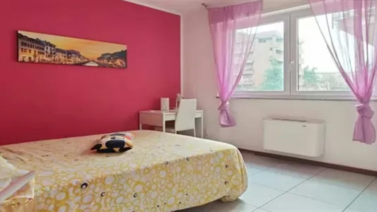 Rooms in Milano Zona 8 - Fiera, Gallaratese, Quarto Oggiaro - photo 3