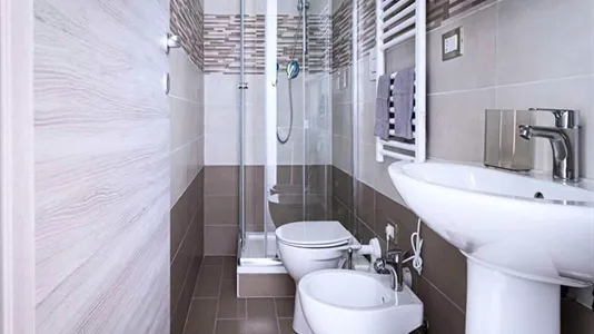 Rooms in Milano Zona 8 - Fiera, Gallaratese, Quarto Oggiaro - photo 8