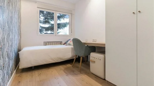 Rooms in Madrid Moncloa-Aravaca - photo 1