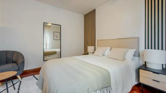 Rooms in Madrid Ciudad Lineal - photo 2