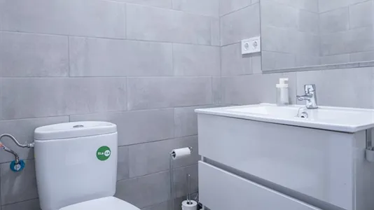 Rooms in Madrid Chamberí - photo 10