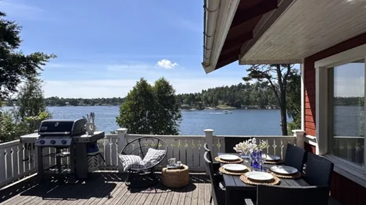 Houses in Värmdö - photo 1