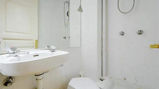 Rooms in Madrid Salamanca - photo 3