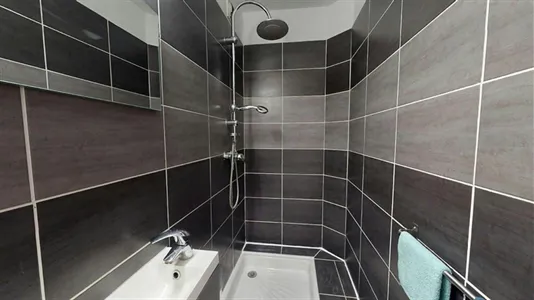 Rooms in Lyon - photo 9
