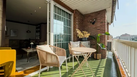 Rooms in Barcelona Eixample - photo 9