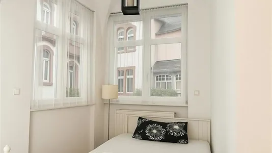 Rooms in Frankfurt Süd - photo 3