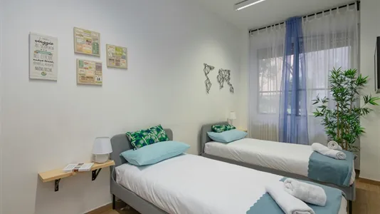 Apartments in Milano Zona 5 - Vigentino, Chiaravalle, Gratosoglio - photo 4