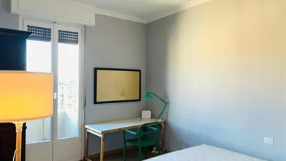 Room for rent in Milano Zona 4 - Vittoria, Forlanini, Milan