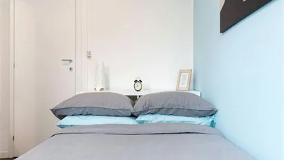 Room for rent in Milano Zona 6 - Barona, Lorenteggio, Milan