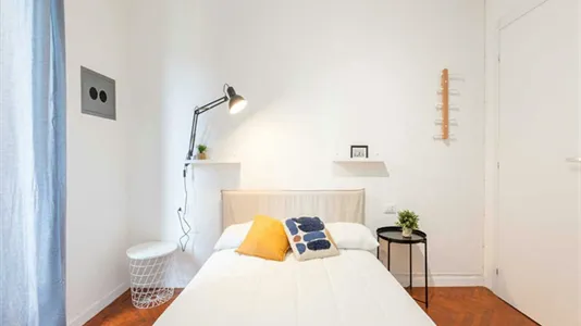 Rooms in Milano Zona 5 - Vigentino, Chiaravalle, Gratosoglio - photo 2