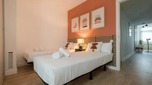 Apartments in Barcelona Eixample - photo 4