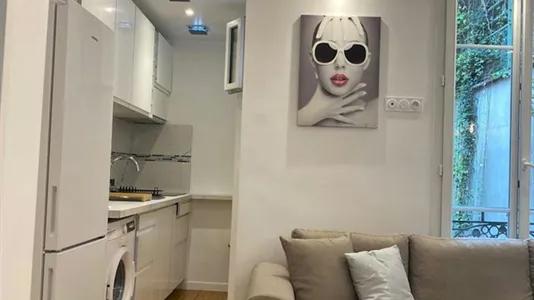 Apartments in Paris 20ème arrondissement - photo 3