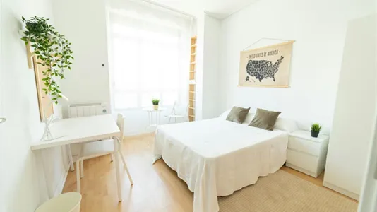 Rooms in Bilbao - photo 1