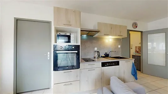 Rooms in Lyon - photo 6