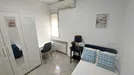 Room for rent, Madrid Puente de Vallecas, Madrid, &lt;span class=&quot;blurred street&quot; onclick=&quot;ProcessAdRequest(13723542)&quot;&gt;&lt;span class=&quot;hint&quot;&gt;See streetname&lt;/span&gt;[xxxxxxxxxxxxx]&lt;/span&gt;