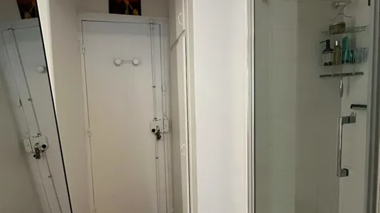 Apartments in Paris 16éme arrondissement (North) - photo 4